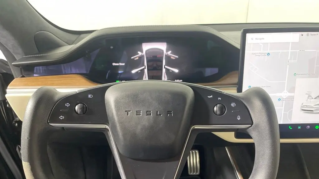 2022 Tesla Model S Base