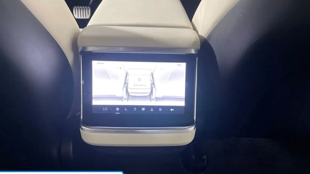 2022 Tesla Model S Base