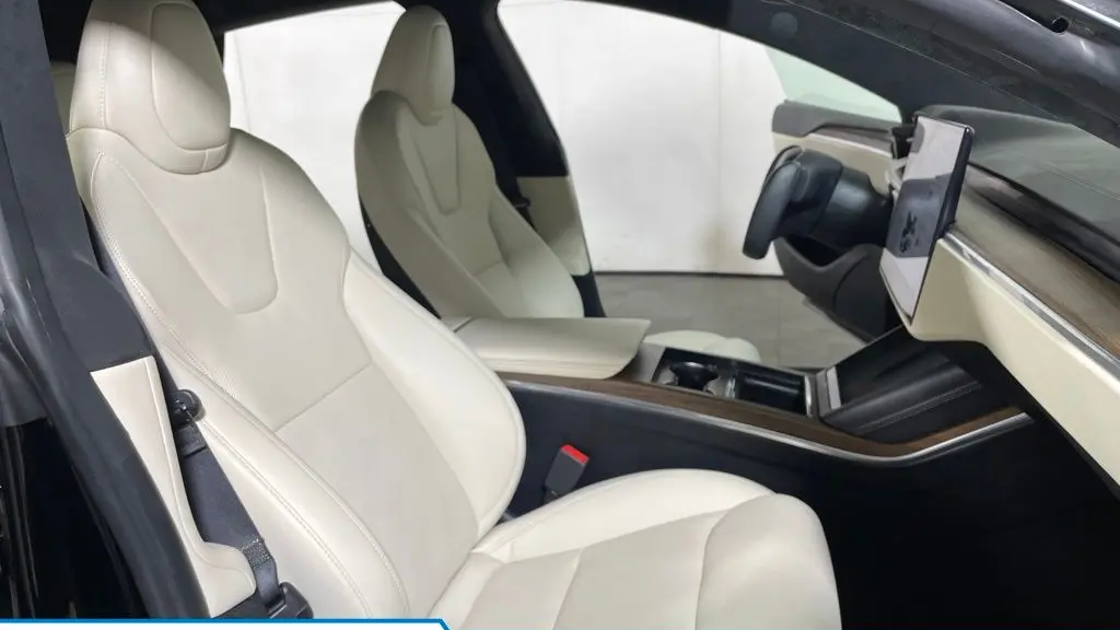 2022 Tesla Model S Base