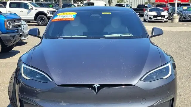 2022 Tesla Model S Base