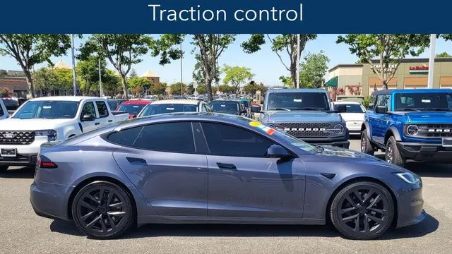 2022 Tesla Model S Base