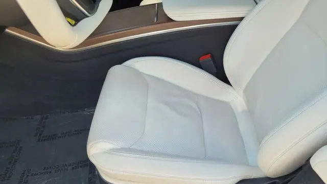 2022 Tesla Model S Base