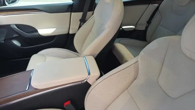 2021 Tesla Model S Plaid
