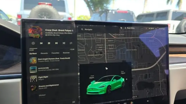 2021 Tesla Model S Plaid