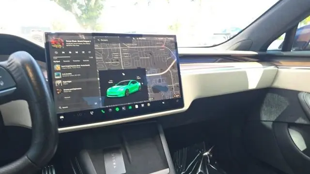 2021 Tesla Model S Plaid
