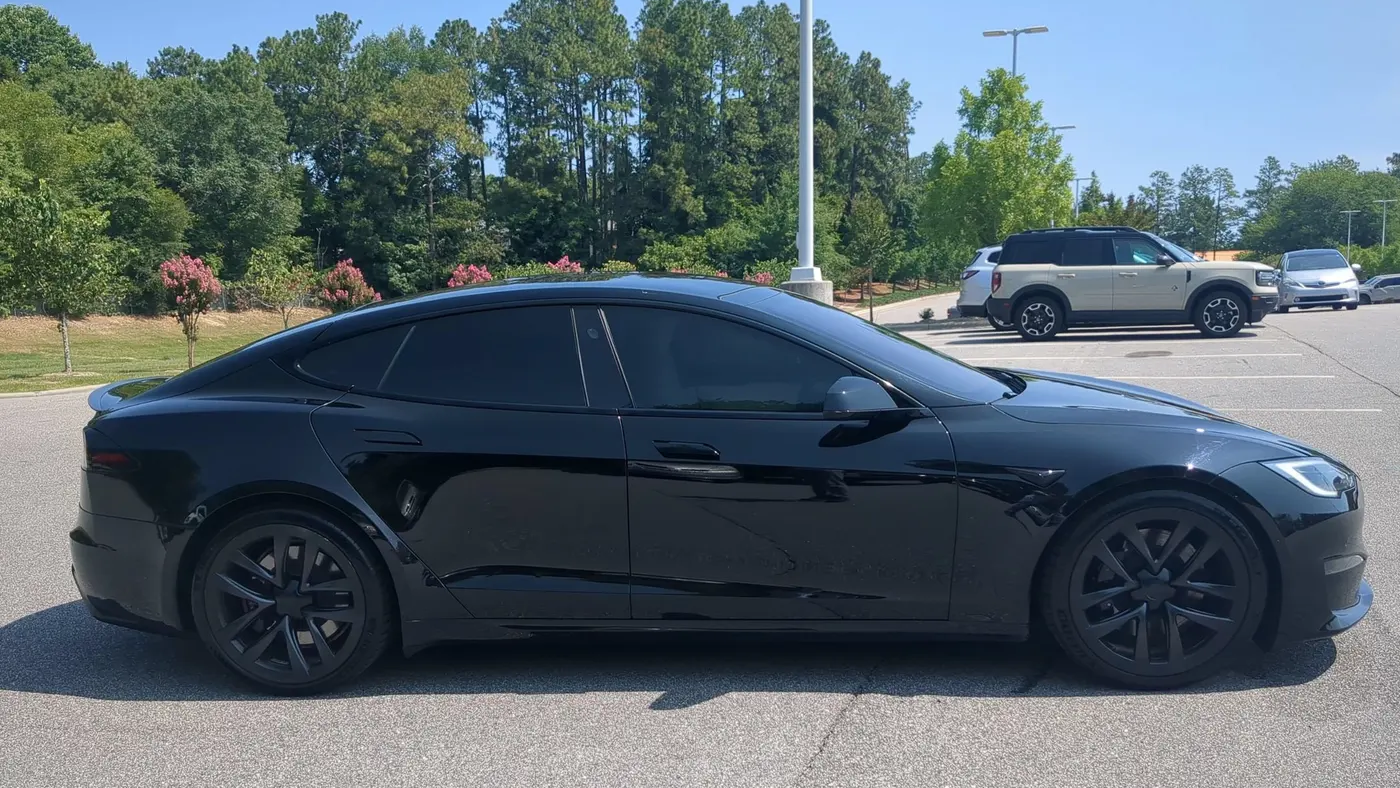 2023 Tesla Model S Plaid