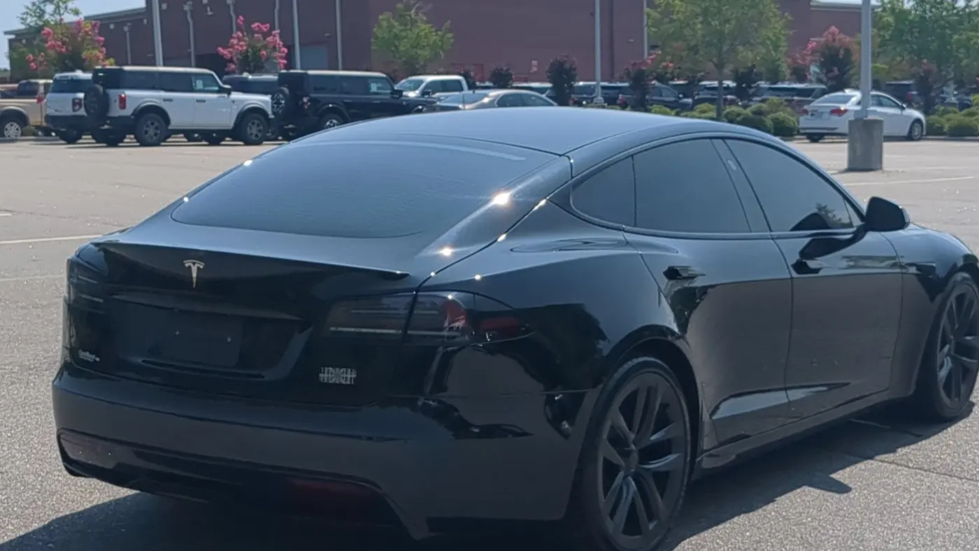 2023 Tesla Model S Plaid
