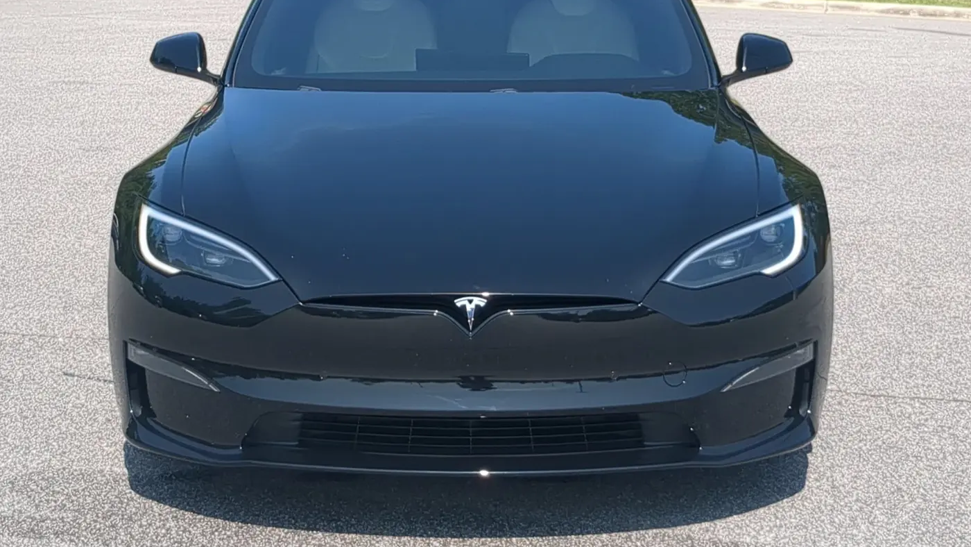 2023 Tesla Model S Plaid