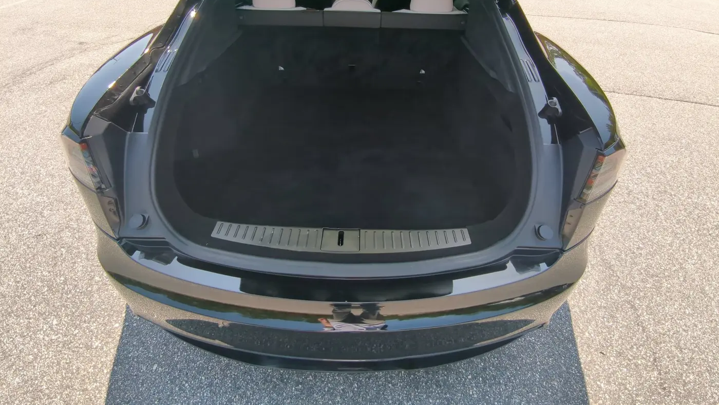 2023 Tesla Model S Plaid