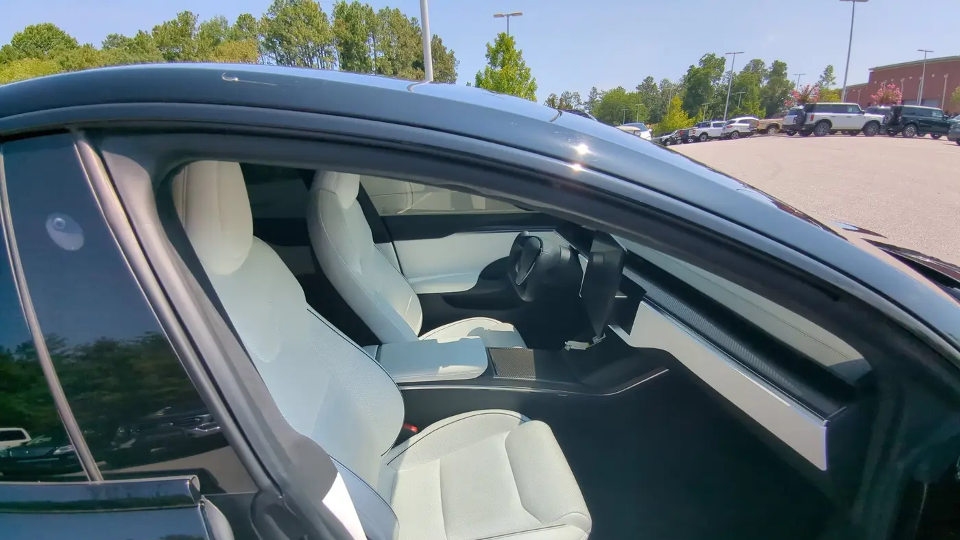 2023 Tesla Model S Plaid
