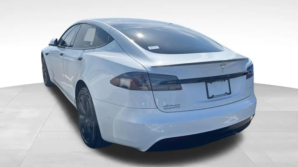 2021 Tesla Model S Plaid