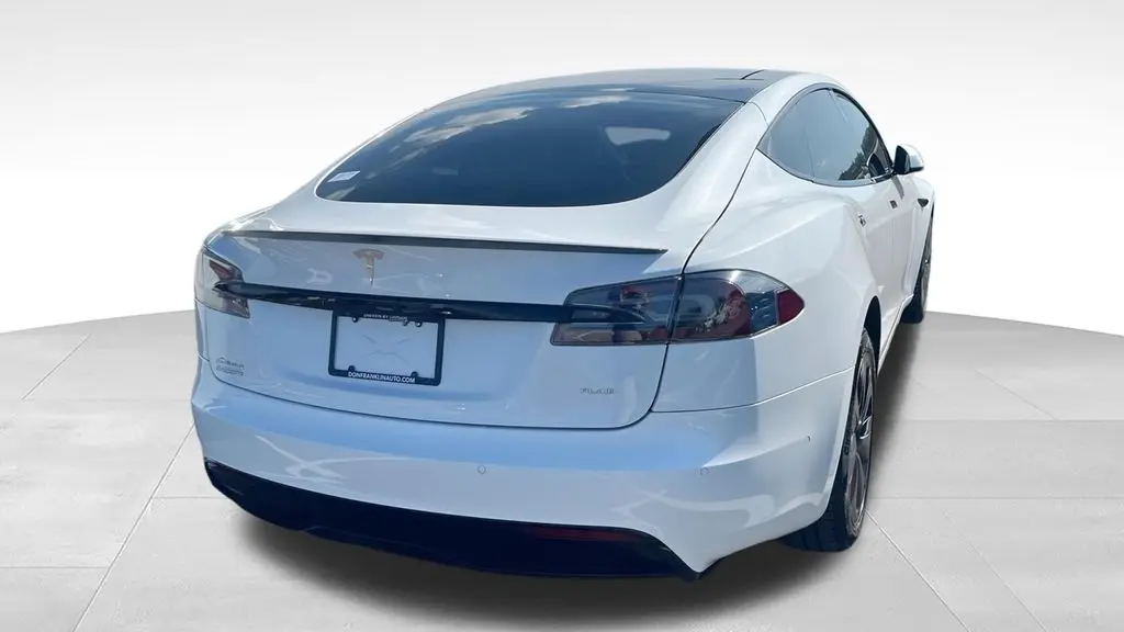 2021 Tesla Model S Plaid