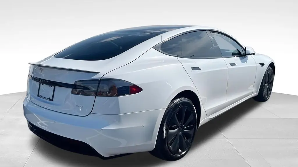 2021 Tesla Model S Plaid