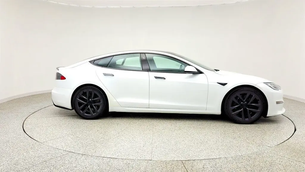 2021 Tesla Model S Plaid
