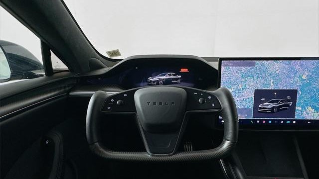 2022 Tesla Model S Plaid