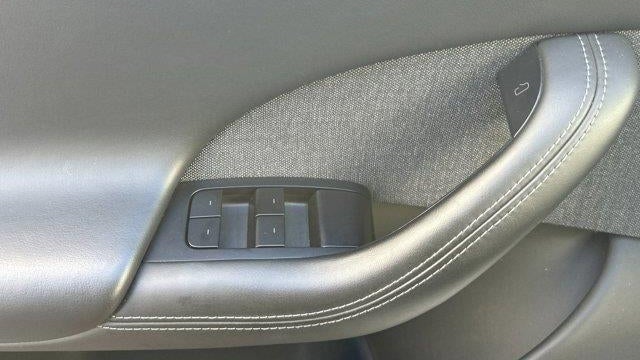 2022 Tesla Model S Plaid