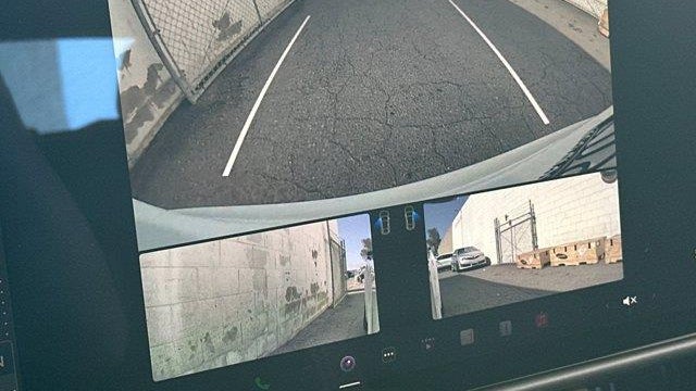 2022 Tesla Model S Plaid