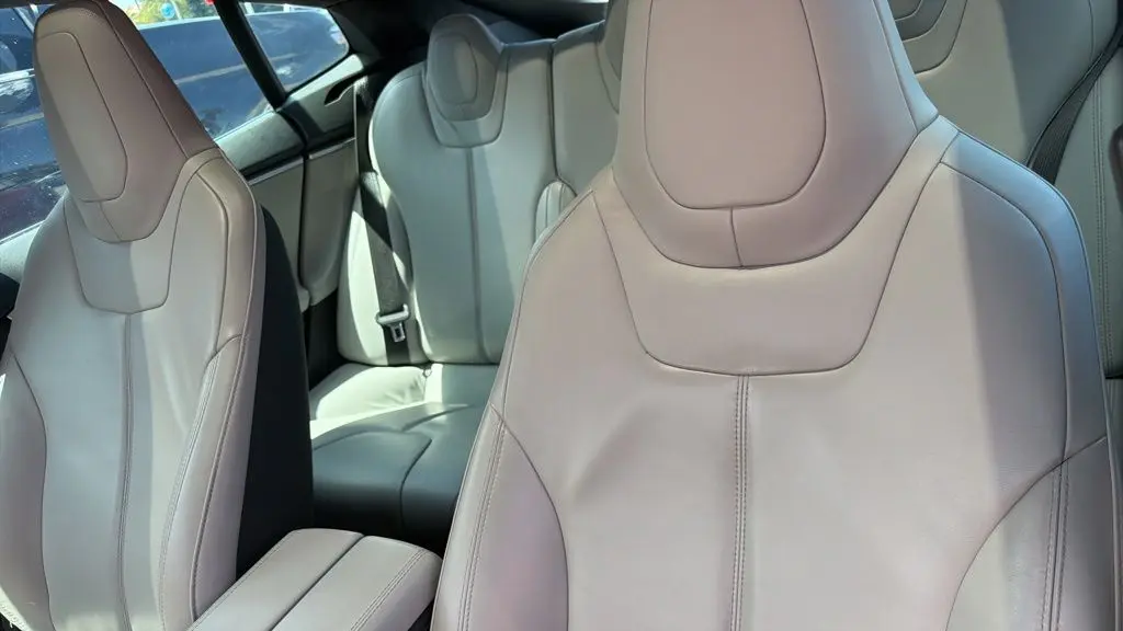 2014 Tesla Model S 85