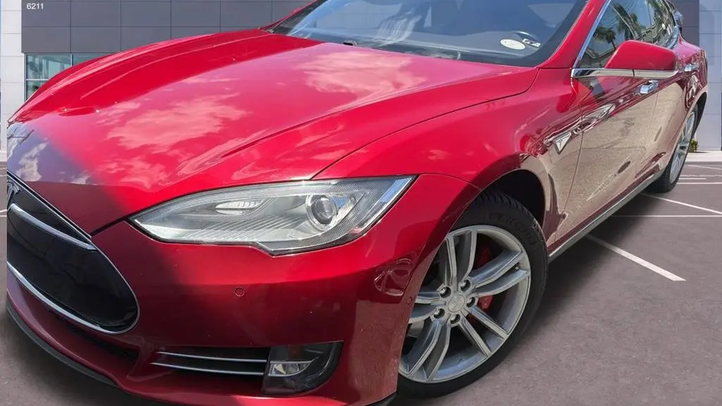 2014 Tesla Model S 85