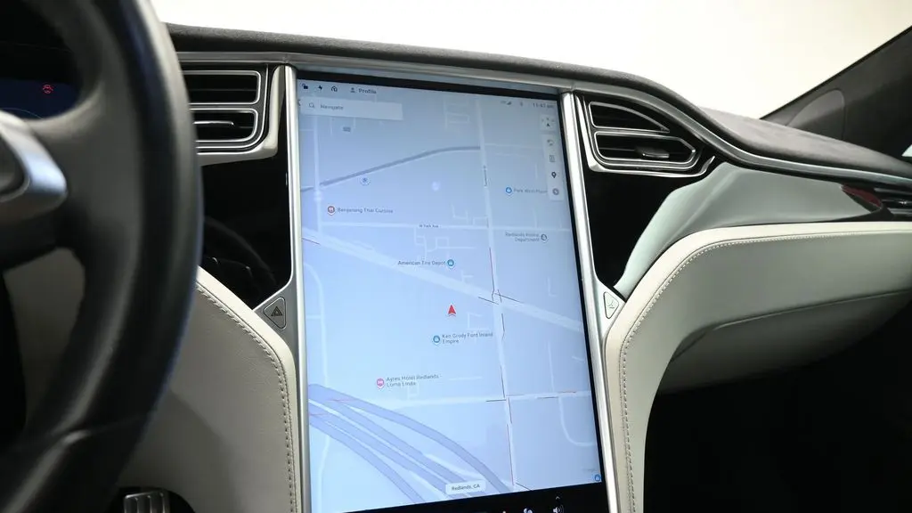 2014 Tesla Model S 85