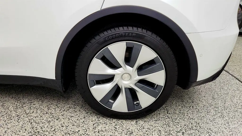 2020 Tesla Model Y - $25,995