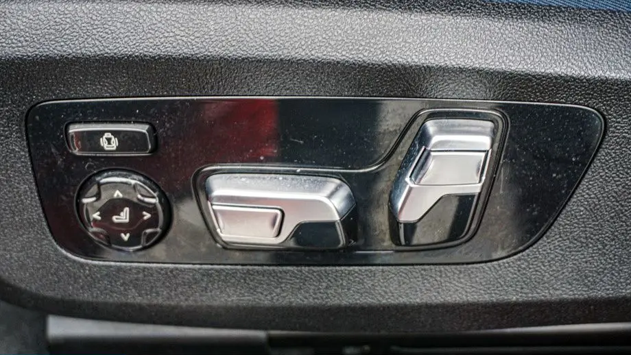 2023 BMW XM Base