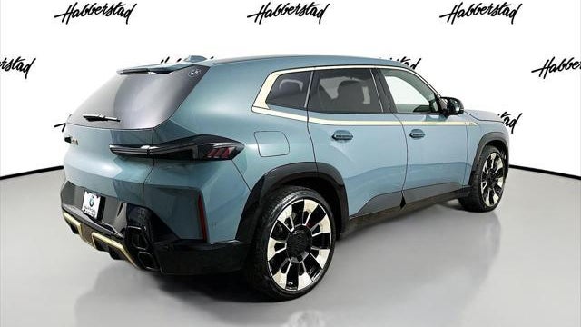 2023 BMW XM Base