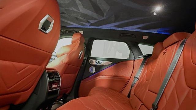 2023 BMW XM Base