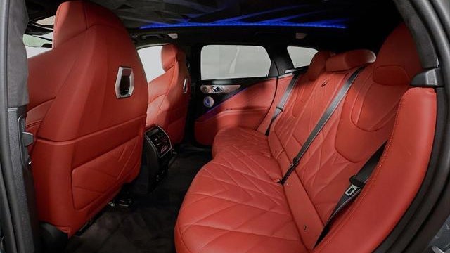 2023 BMW XM Base