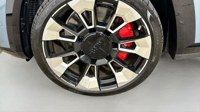 2023 BMW XM Base