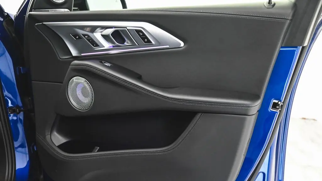 2023 BMW XM Base