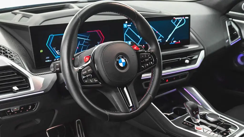 2023 BMW XM Base