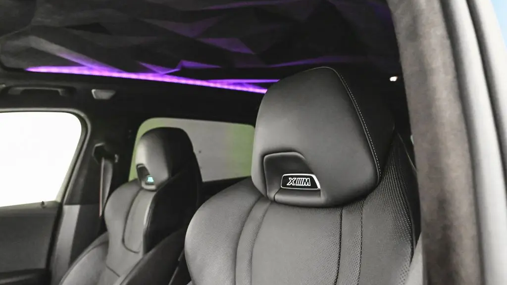 2023 BMW XM Base
