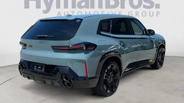 2023 BMW XM Base