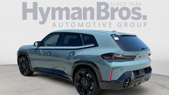 2023 BMW XM Base