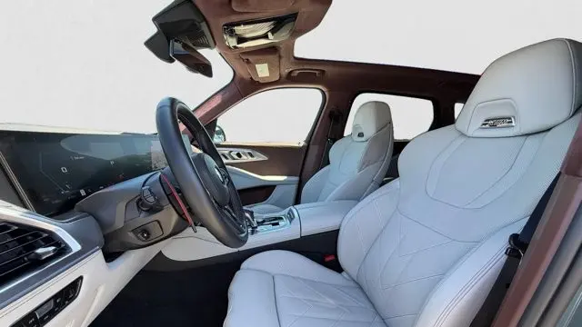 2023 BMW XM Base