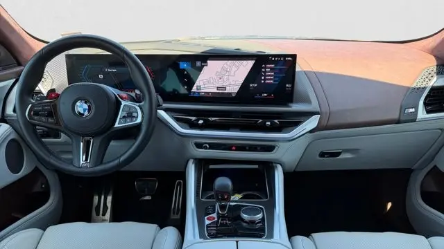 2023 BMW XM Base
