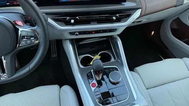 2023 BMW XM Base
