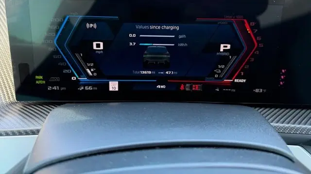 2023 BMW XM Base