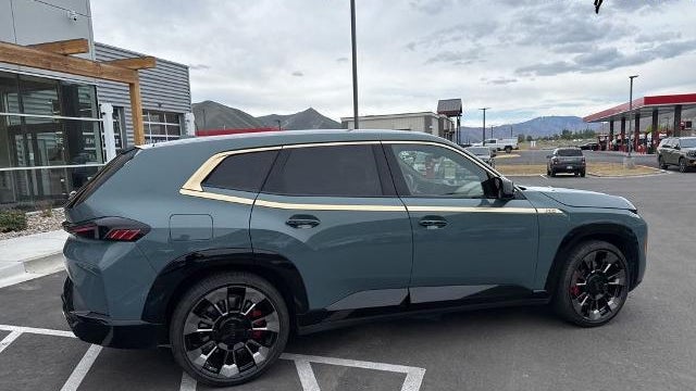 2023 BMW XM Base