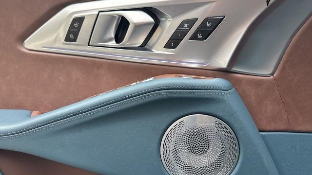 2023 BMW XM Base