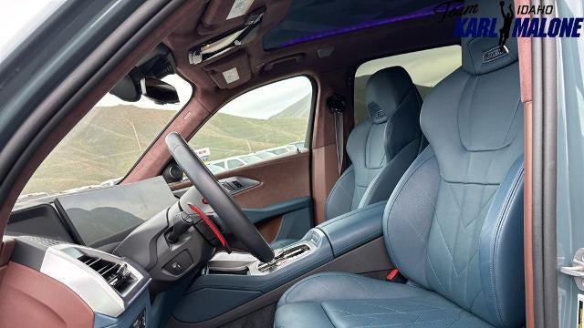 2023 BMW XM Base