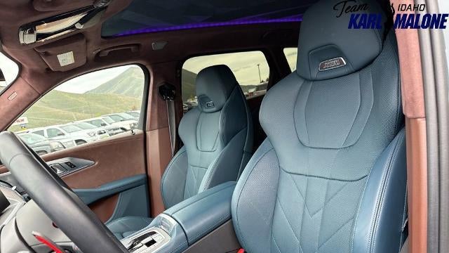 2023 BMW XM Base