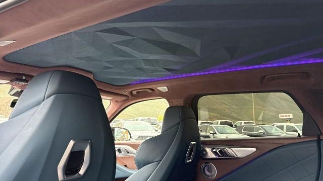 2023 BMW XM Base