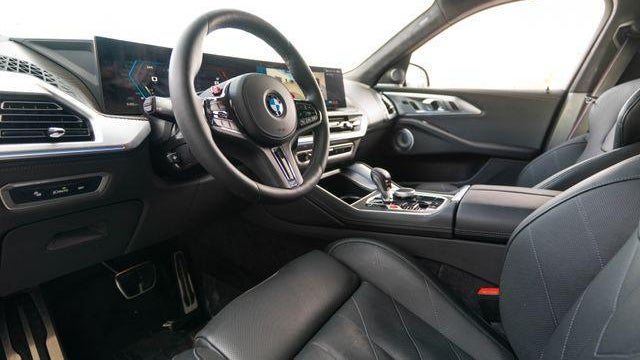 2025 BMW XM Base