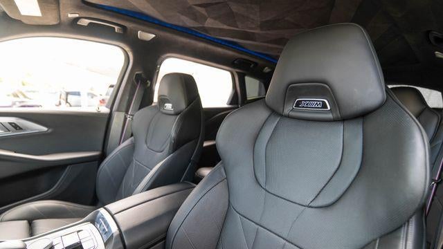 2025 BMW XM Base