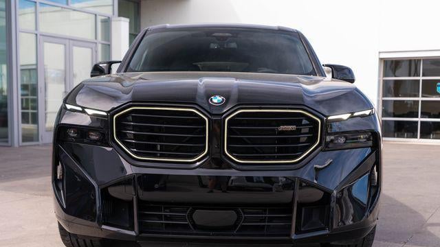 2025 BMW XM Base
