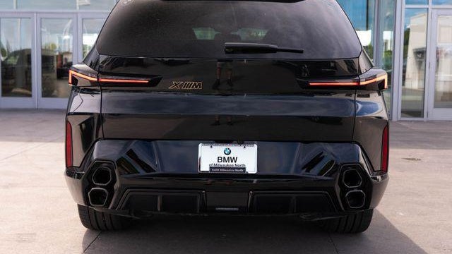 2025 BMW XM Base