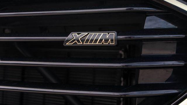 2025 BMW XM Base