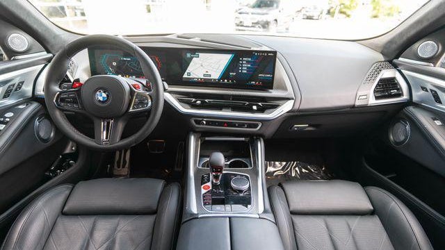 2025 BMW XM Base